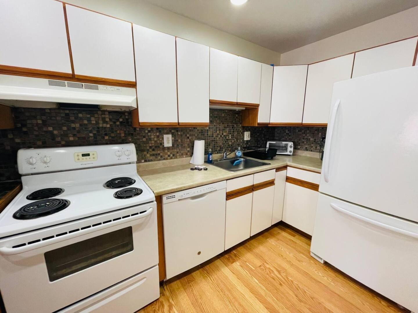 Apartment 1br Call In *
